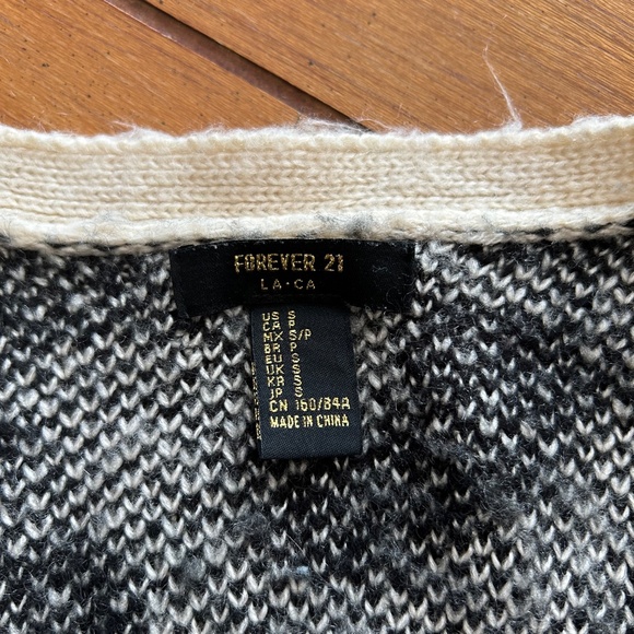 Forever 21 animal print cardigan small - Picture 3 of 5